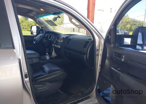 2008 Toyota Tundra Sr5 5.7L V8 z USA, uszkodzony, nr VIN 5TFRV54118X043807